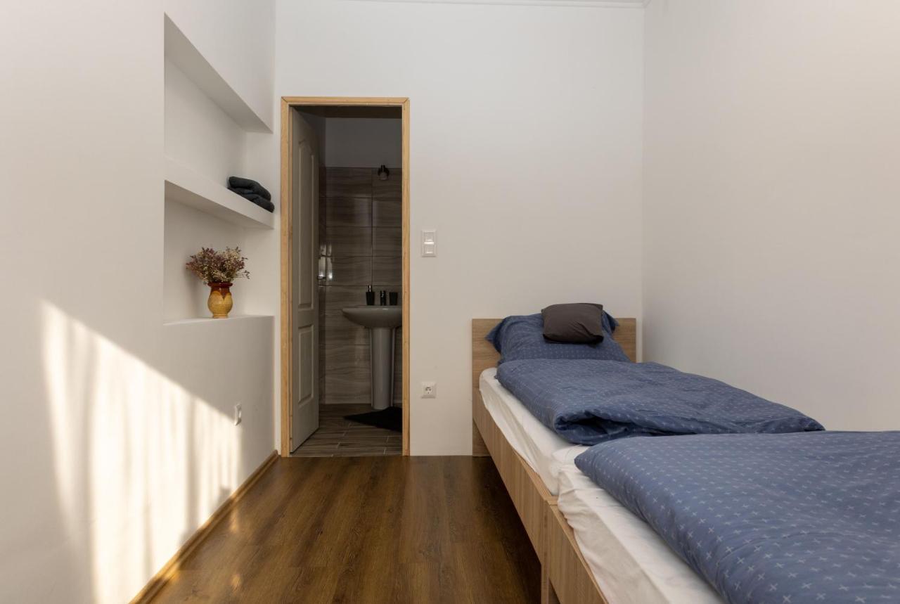 Takacs Pince Apartman Hajos Екстер'єр фото